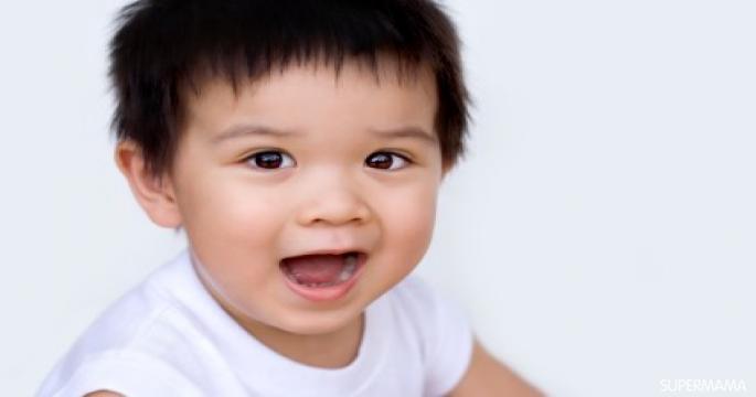مراحل تطور النمو اللغوي عند الطفل