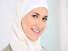 صور بنات عربية أجنبية بدون مكياج محجبة