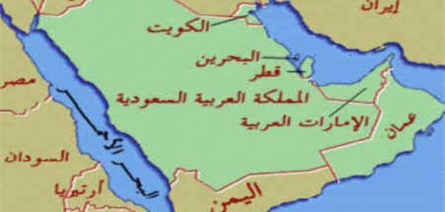 ما هي حدود دولة قطر ؟