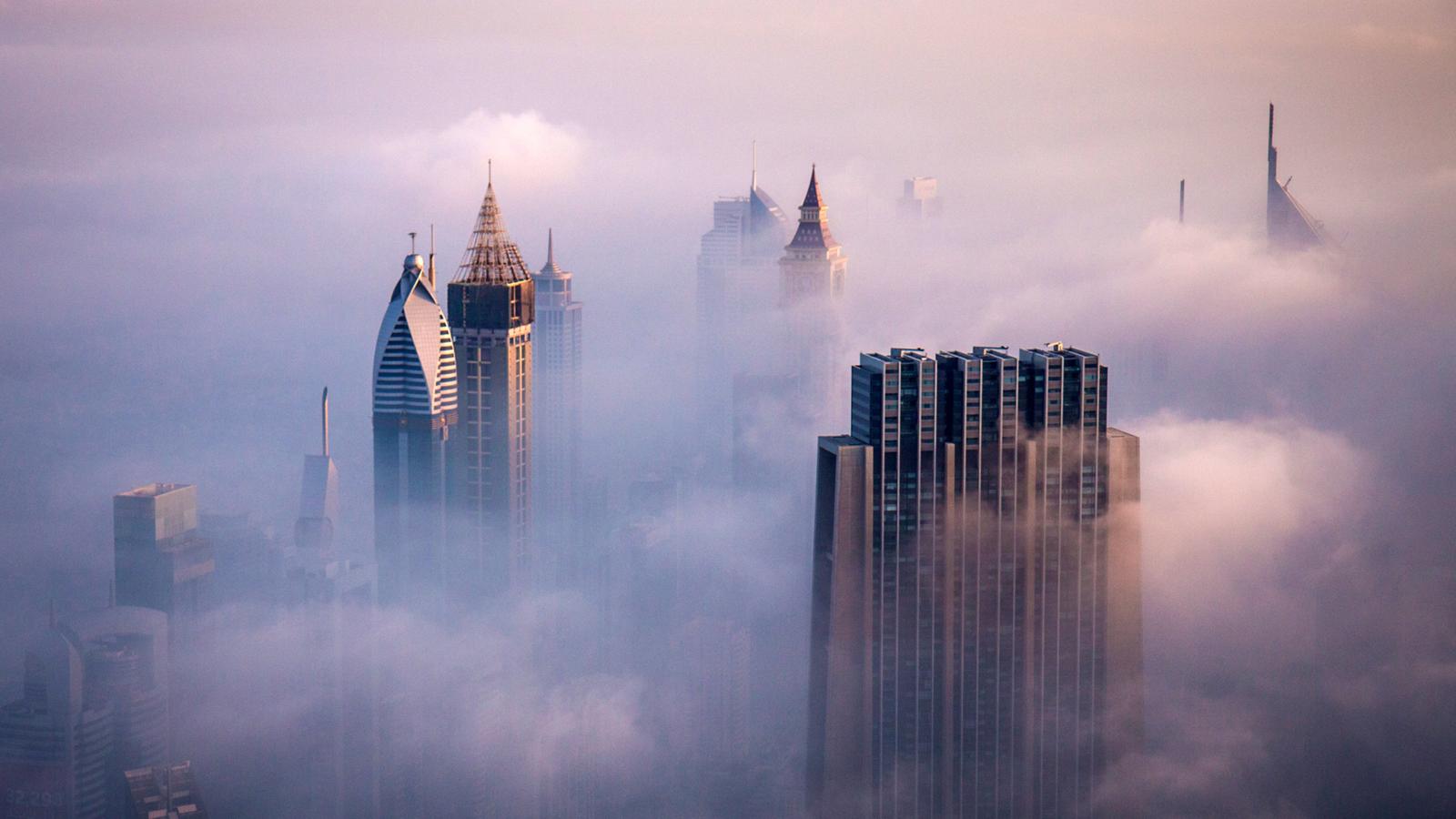 احلي صور لمدينه دبي بين الضباب