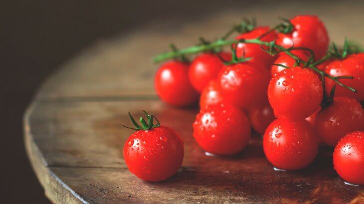 تفسير حلم رؤية الطماطم في المنام لابن سيرين والنابلسي