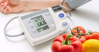 5 أطعمة للتحكم في ارتفاع ضغط الدم بشكل طبيعي بالمنزل   حصري على لحظات