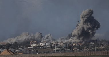 الاحتلال يطلق القذائف والصواريخ بكثافة على مجمع الشفاء بغزة.. وإصابة 250 مدنيا   حصري على لحظات