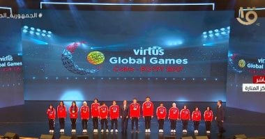 الرئيس السيسي يهنئ ويلتقط صورة مع أبطال الألعاب العالمية للإعاقات الذهنية   حصري على لحظات