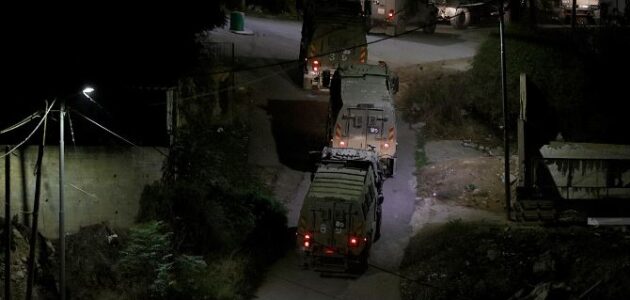 اعتقالات واقتحامات وتخريب للممتلكات.. جرائم ليلية لقوات الاحتلال الإسرائيلي