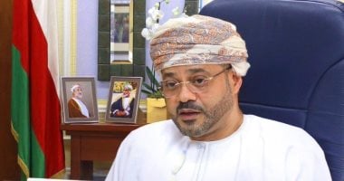 سلطنة عمان واليمن يبحثان العلاقات الثنائية وسبل تطويرها