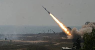 “الحوثي”: استهدفنا مدمرتين حربيتين أمريكيتين بالبحر الأحمر بصواريخ بحرية وطائرات مسيرة
