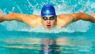 تعزز صحة الدماغ وعضلة القلب.. 5 فوائد لتمارين السباحة   حصري على لحظات